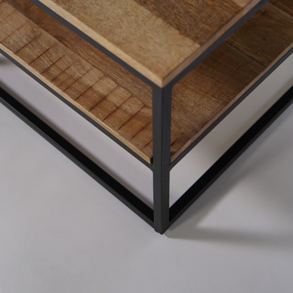 Houten salontafel met metalen onderstel en frame
