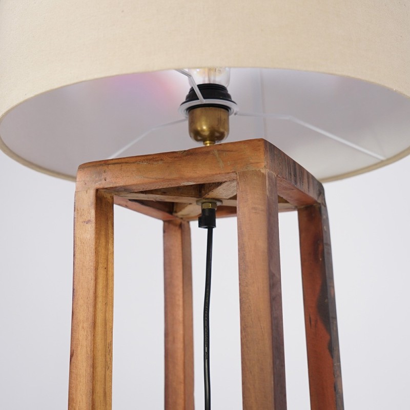 Vloerlamp van natuurlijk hout - Heritage