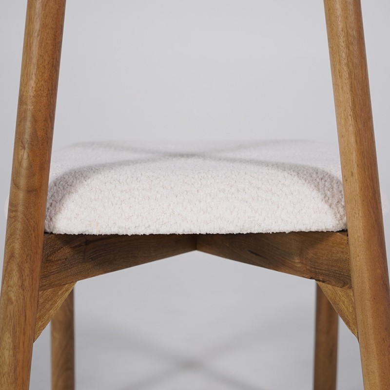 Houten stoel met witte bouclette stof - Alba