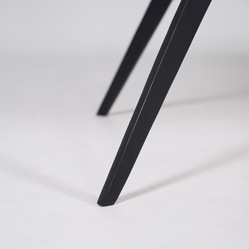 Eettafel met vlinderpoten