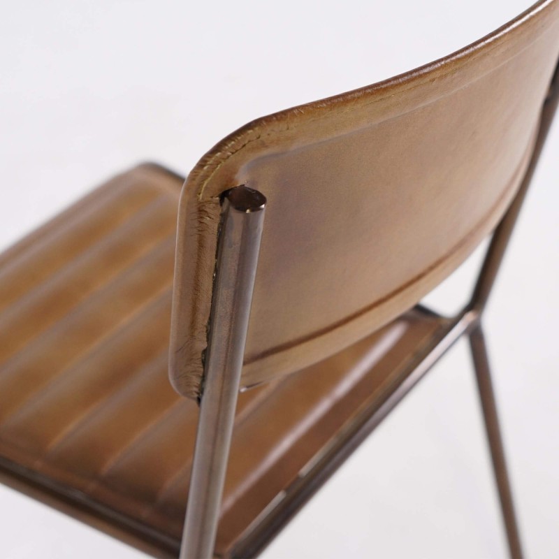 Metaal en vintage lederen stoel - Back to school