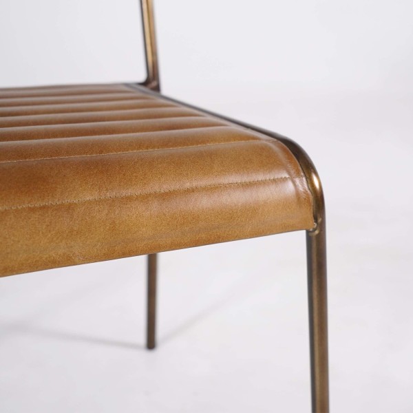Metaal en vintage lederen stoel - Back to school