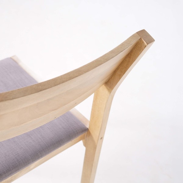 Stoel van naturel hout en grijze stof - Elegance