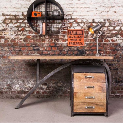 Industrieel Bureau van scandinavische inspiratie 