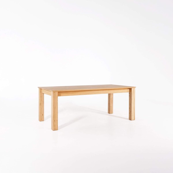 Eettafel van eikenhout 200 x 100 cm met verlengstukken van 2 x 50 cm