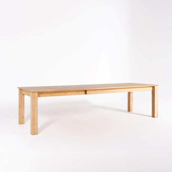 Eettafel van eikenhout 200 x 100 cm met verlengstukken van 2 x 50 cm