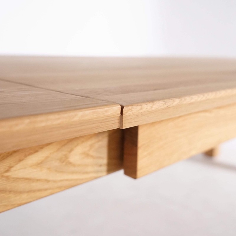 Eettafel van eikenhout 200 x 100 cm met verlengstukken van 2 x 50 cm