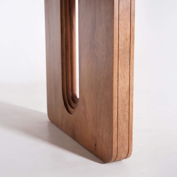 Eettafel in massief mangohout, afwerking in natuurlijke bruine tint – Noba