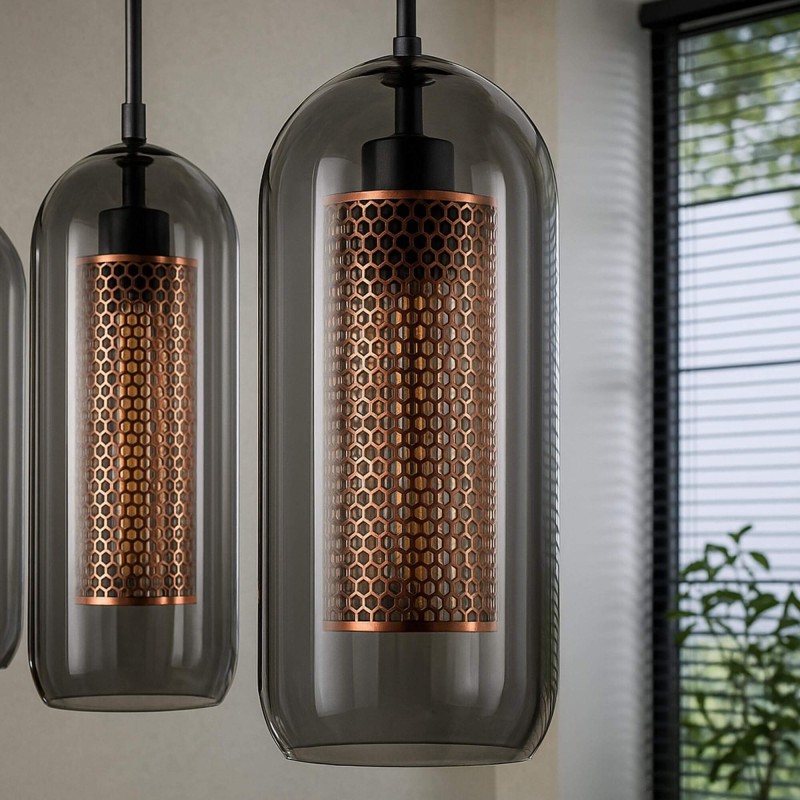 Hanglamp met mondgeblazen rookglazen kapjes – Brila