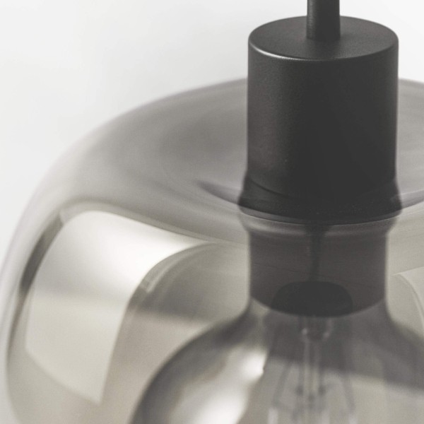 Hanglamp met amberkleurige glazen kap – Opala