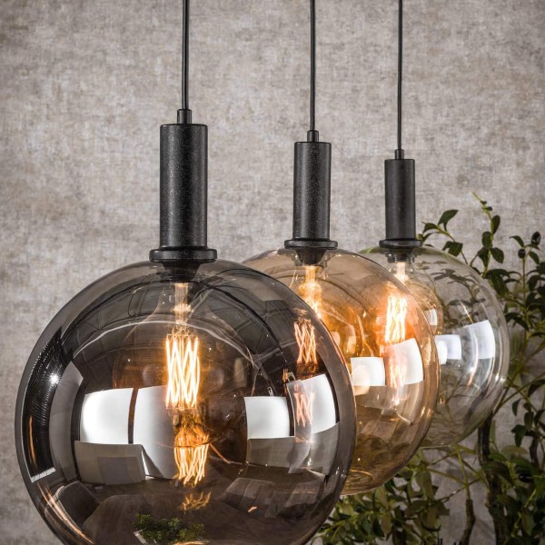 Hanglamp met driekleurige glazen bolvormige kappen – Sfera