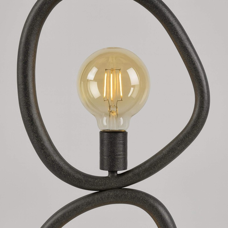 Design vloerlamp in zwart metaal – Solin
