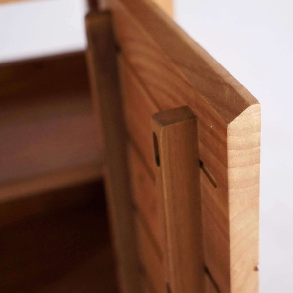 Badmeubel met enkele wastafel in massief hout, mat wit – Ashwini