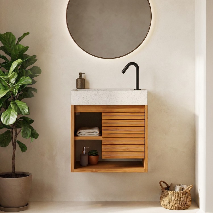 Hangwastafel van massief teakhout met witte terrazzowastafel - Balamani