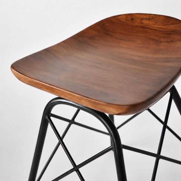 Kruk van staal en hout - Oasis