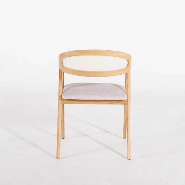 Eetkamerstoel met rugleuning in rotan en beige stof – Seren