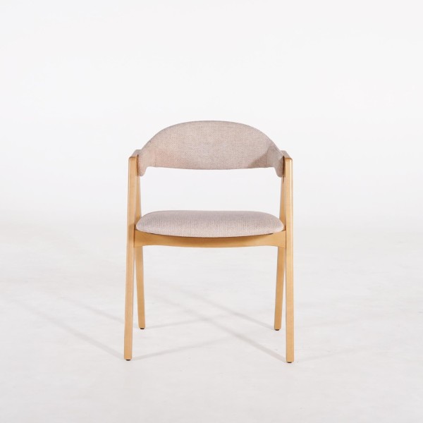 Stoel in natuurlijk hout en beige bouclé stof – Lykke