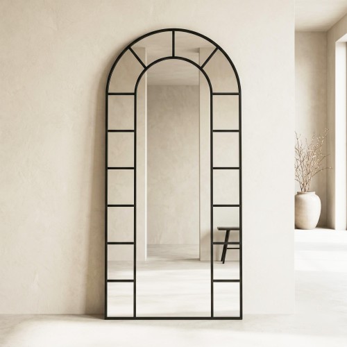 Boogvormige wandspiegel in atelierstijl met zwart metalen frame 80 x 180 cm