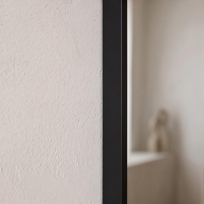 Grote ovale wandspiegel met zwart metalen frame 60 x 165 cm
