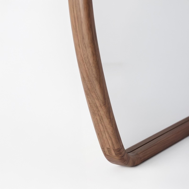 Design organische wandspiegel met massief houten frame 80 x 160 cm