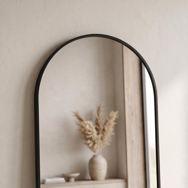 Grote staande boogspiegel met zwart metalen frame 50 x 150 cm