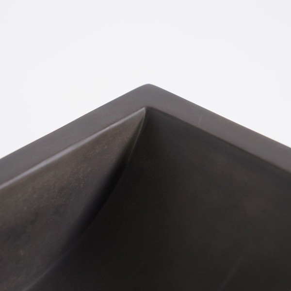 Kleine betonnen wandwastafel voor toilet - Core