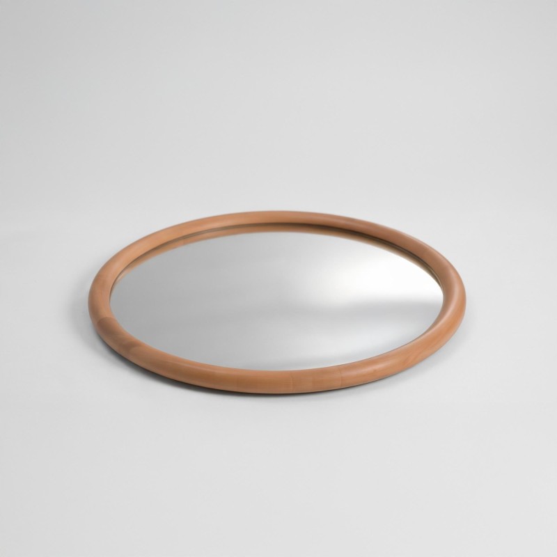Ronde badkamerspiegel voor wandmontage in massief mindihout