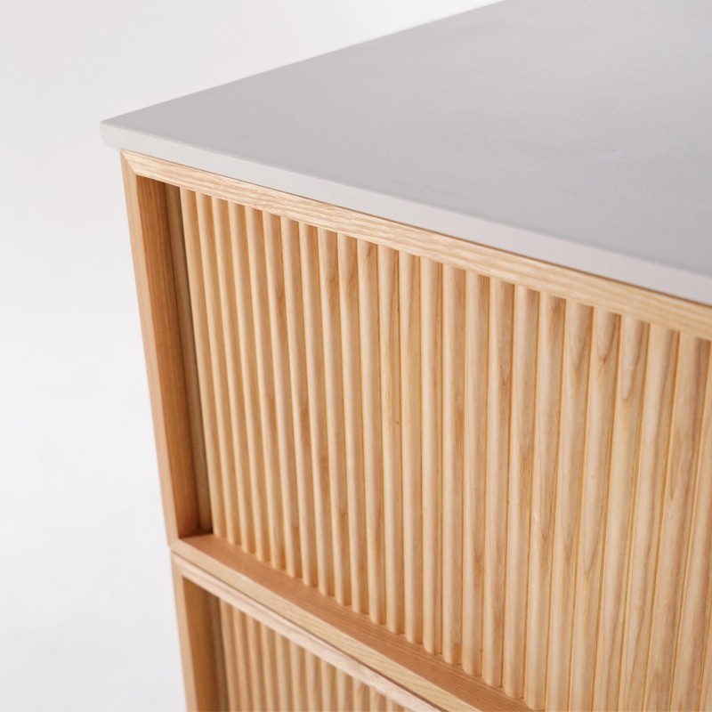 Zwevende onderkast voor dubbele wastafel in licht walnoothout met wit keramisch blad 150 cm - Carnelian
