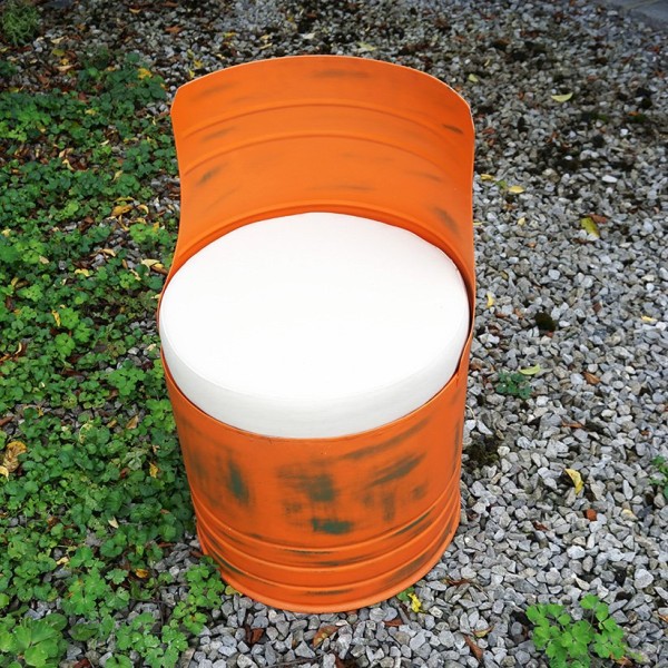 Industriële olievat fauteuil oranje