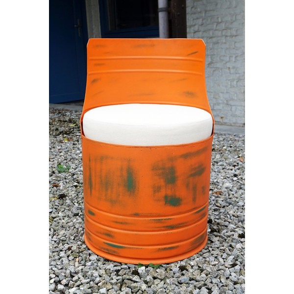 Industriële olievat fauteuil oranje