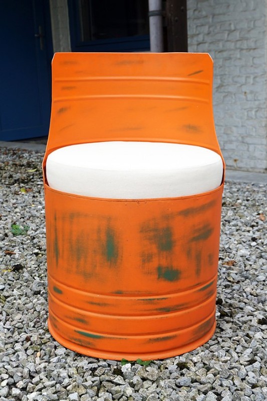 Industriële olievat fauteuil oranje