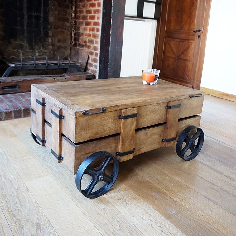 Industriële salontafel kist