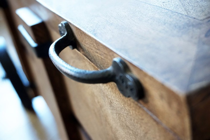 Industriële salontafel kist