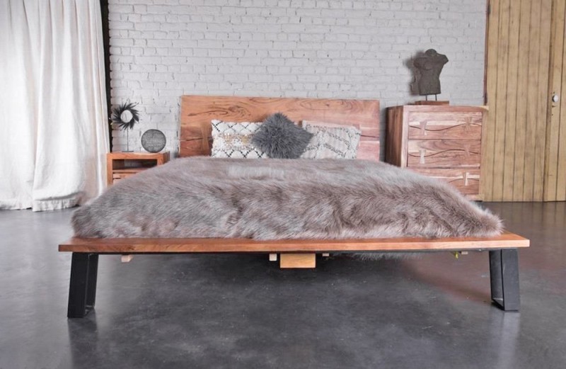 Tweepersoonsbed "Urban Jungle" in acacia