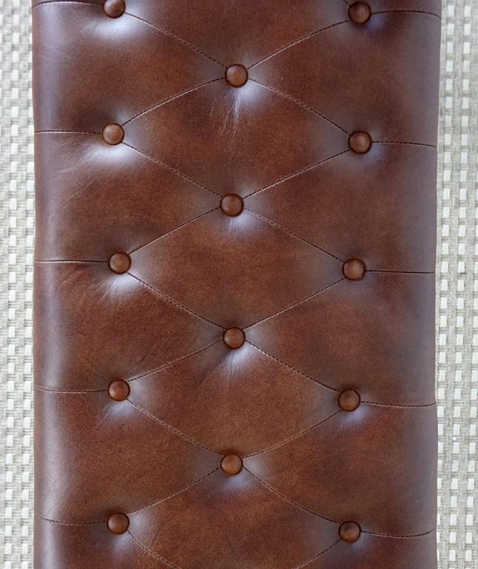 Bank van leer en metaal - Roma