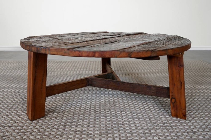 Ronde salontafel in oud gerecycleerd hout – Reborn