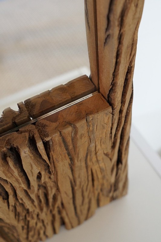 Rechthoekige spiegel van ruw hout 25 x 150 cm