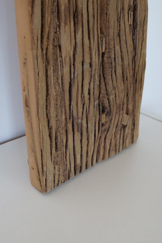 Rechthoekige spiegel van ruw hout 25 x 120 cm