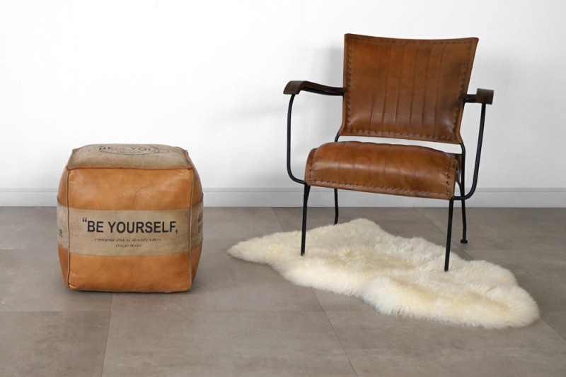 Industriële poef in leer "Be Yourself"